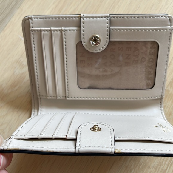 KATE SPADE NWOT WALLET - Picture 7 of 17